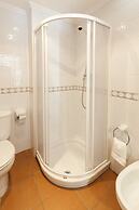 Comtessa in Oliva With 1 Bedrooms and 1 Bathrooms