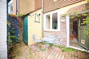 The Lewes Place - Contemporary 3bdr House With Patio