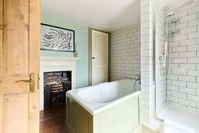 The Lewes Place - Contemporary 3bdr House With Patio