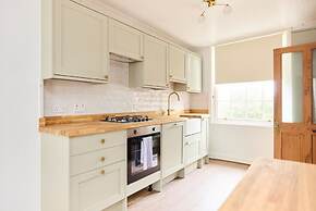 The Lewes Place - Contemporary 3bdr House With Patio