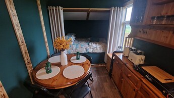 Sea View hut Sleeps 4/6