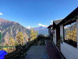 Bluepoppy Resort Auli