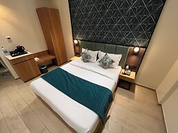 Esquire Hotel Mumbai