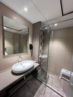 Esquire Hotel Mumbai