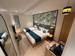 Esquire Hotel Mumbai