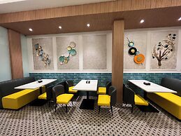 Esquire Hotel Mumbai