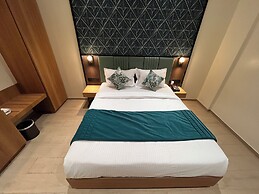 Esquire Hotel Mumbai