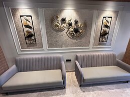 Esquire Hotel Mumbai