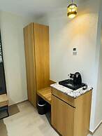 Esquire Hotel Mumbai