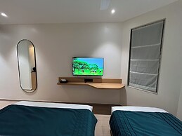 Esquire Hotel Mumbai