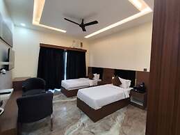 Groomgo The Grand Mansion Noida