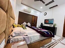 Groomgo The Grand Mansion Noida