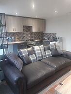 Fabapartment-12pmcheckout-freebubbly-seaside