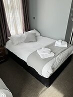 Holystone Bar and Restaurant