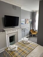 Holystone Bar and Restaurant