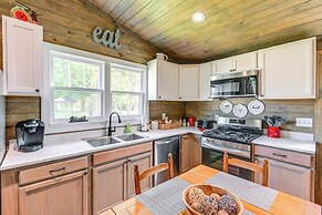 Bright Whites Creek Home: 12 Mi to Dtwn Nashville!