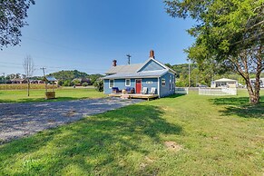 Bright Whites Creek Home: 12 Mi to Dtwn Nashville!