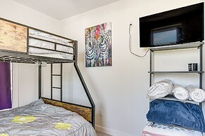 Pet-friendly Galveston Retreat < 1 Mi to Beaches!