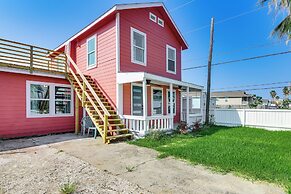Pet-friendly Galveston Retreat < 1 Mi to Beaches!