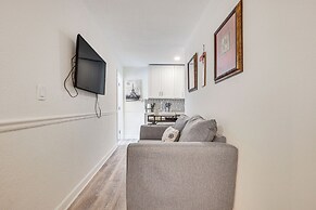 Hollywood Hideaway: Close to Dtwn & Beaches