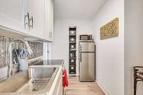 Hollywood Hideaway: Close to Dtwn & Beaches
