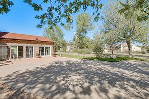 Outdoor Entertainment Area: Quiet Aurora Studio!