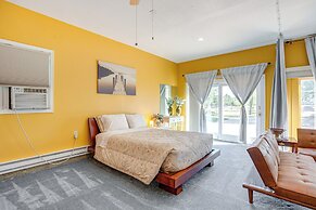 Outdoor Entertainment Area: Quiet Aurora Studio!