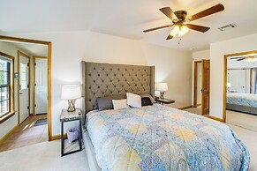 Tulsa Cottage w/ Hot Tub: 4 Mi to Downtown
