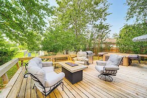 Tulsa Cottage w/ Hot Tub: 4 Mi to Downtown