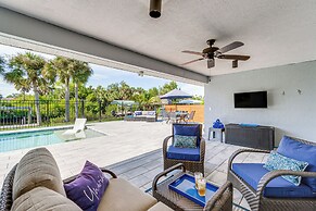 Private Pool & Dock: Relaxing Port Charlotte Oasis