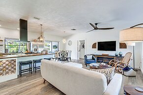 Private Pool & Dock: Relaxing Port Charlotte Oasis