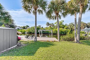 Private Pool & Dock: Relaxing Port Charlotte Oasis