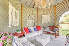'city Girl Farmhouse' in Hudsonville w/ Hot Tub