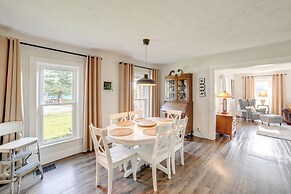'city Girl Farmhouse' in Hudsonville w/ Hot Tub