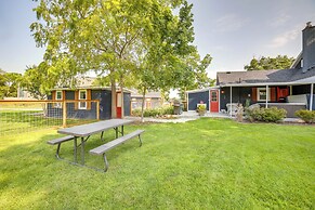 'city Girl Farmhouse' in Hudsonville w/ Hot Tub