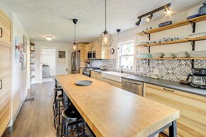 'city Girl Farmhouse' in Hudsonville w/ Hot Tub