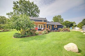 'city Girl Farmhouse' in Hudsonville w/ Hot Tub