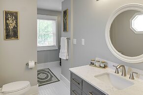 Lebanon Retreat: Decks, Fire Pit & Yard