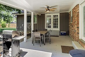 Mason Home: Fenced Yard, Covered Patio