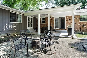 Mason Home: Fenced Yard, Covered Patio