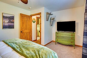 Peaceful Kuttawa Cabin w/ Fire Pit: Explore & Play