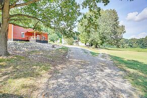 Peaceful Kuttawa Cabin w/ Fire Pit: Explore & Play