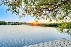 Okee Bay House on Lake Wisconsin w/ Private Dock!