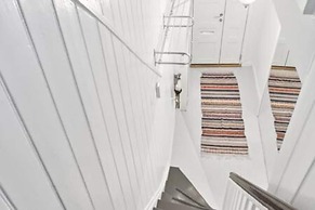 Three-story House Four Rooms