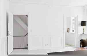 Three-story House Four Rooms