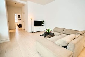 Luxe Apartment Escape