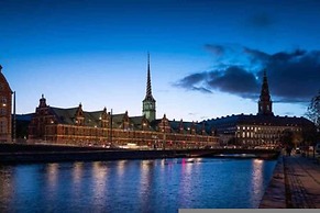 Luxe Apartment Escape