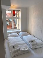 Elegant Apartment In Central