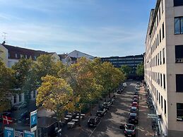 Elegant Apartment In Central