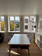 Elegant Apartment In Central